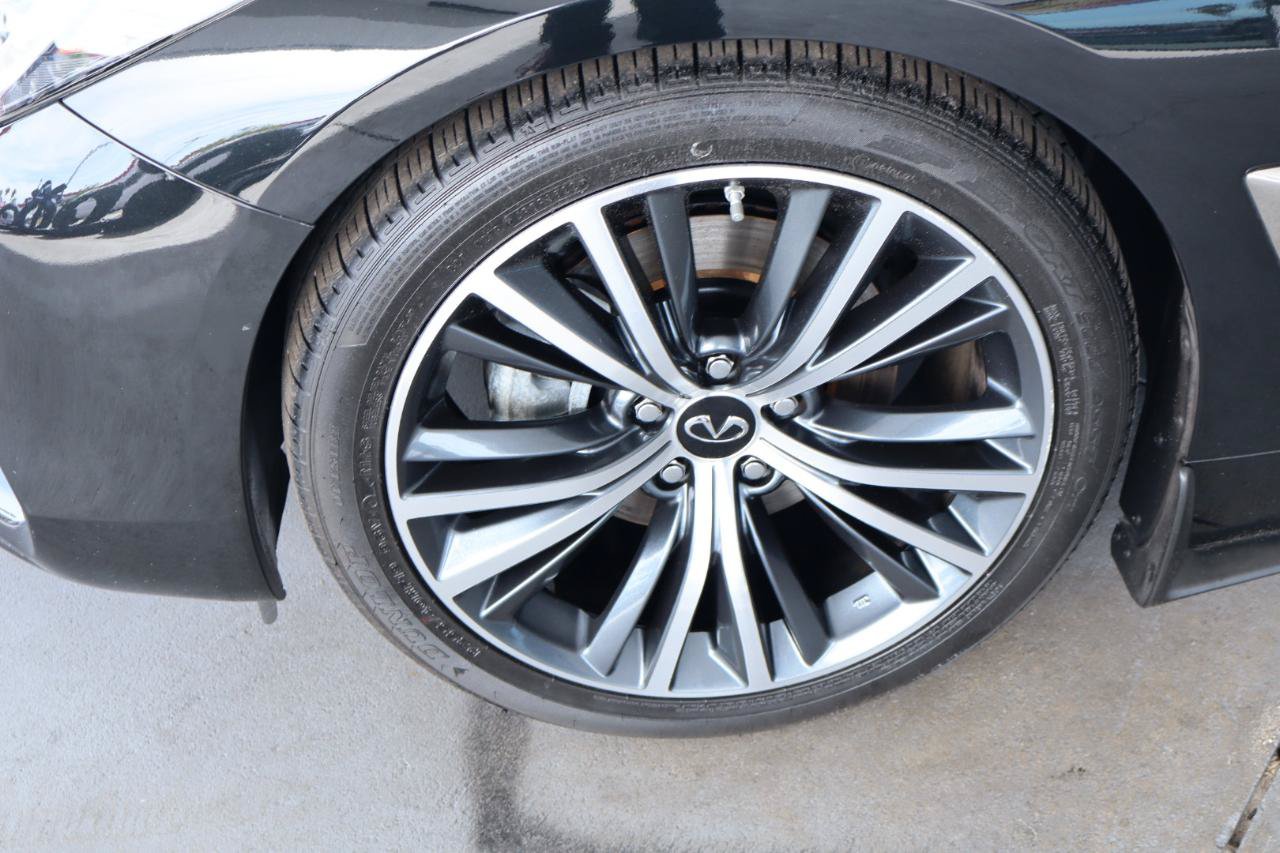 Used 2020 INFINITI Q60 3.0t Luxe w/ Essential Package RWD image 39