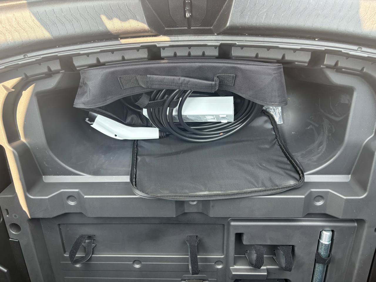 Used 2024 Chevrolet Equinox EV RS FWD image 58