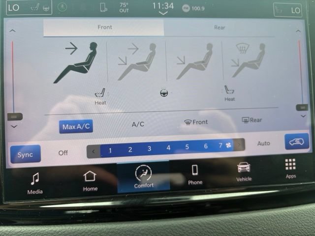 Used 2023 Chrysler Pacifica Touring-L FWD image 27