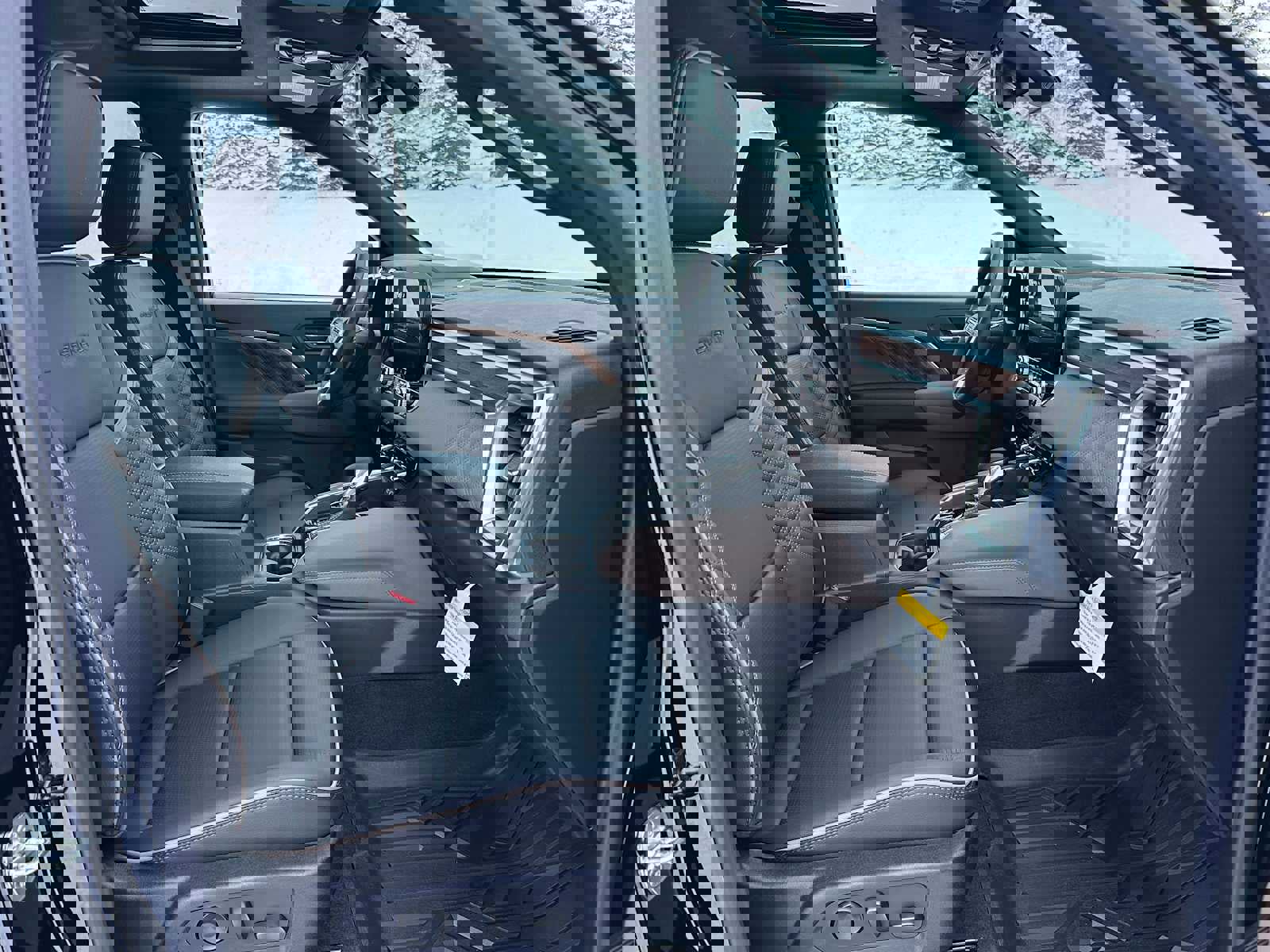 New 2026 GMC Canyon Denali image 10