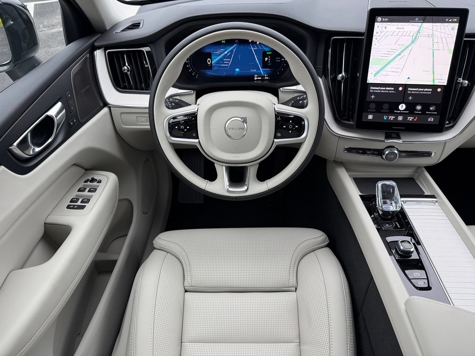 New 2026 Volvo XC60 T8 Ultra w/ Protection Package Premier AWD/4WD image 32