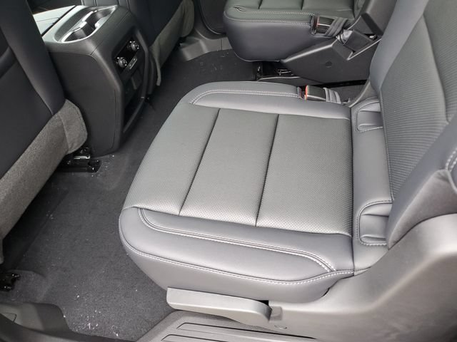 New 2026 Chevrolet Traverse LT w/ Midnight/Sport Edition AWD/4WD image 15