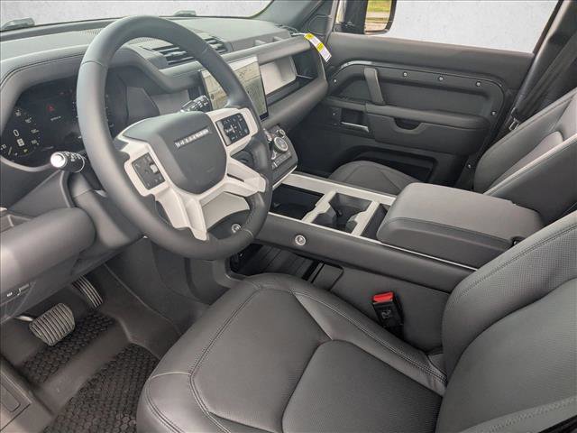 Used 2025 Land Rover Defender 110 S image 3