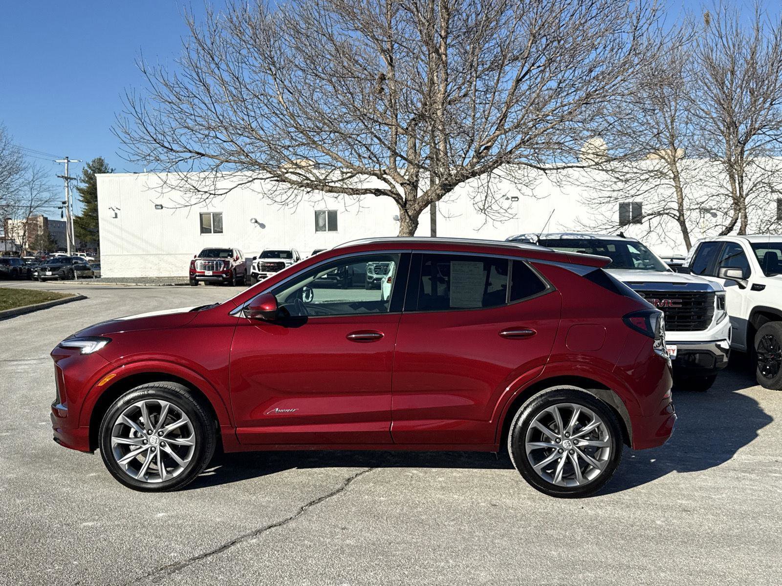 Used 2025 Buick Encore GX Avenir w/ Avenir Technology Package image 5