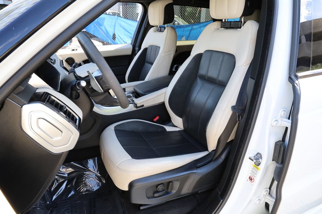 Used 2019 Land Rover Range Rover Sport HST AWD/4WD image 21