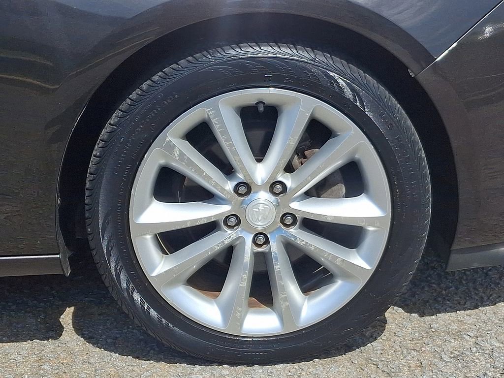 Certified 2013 Buick Verano image 9