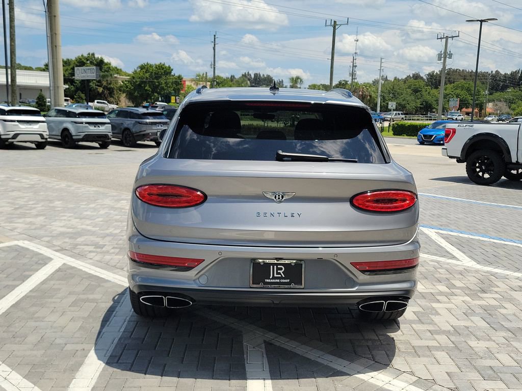 Used 2021 Bentley Bentayga AWD/4WD image 4
