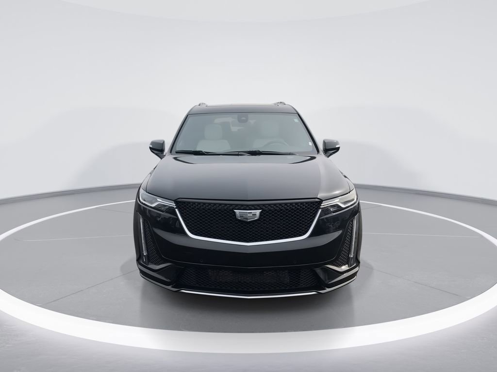 Used 2023 Cadillac XT6 Sport image 3