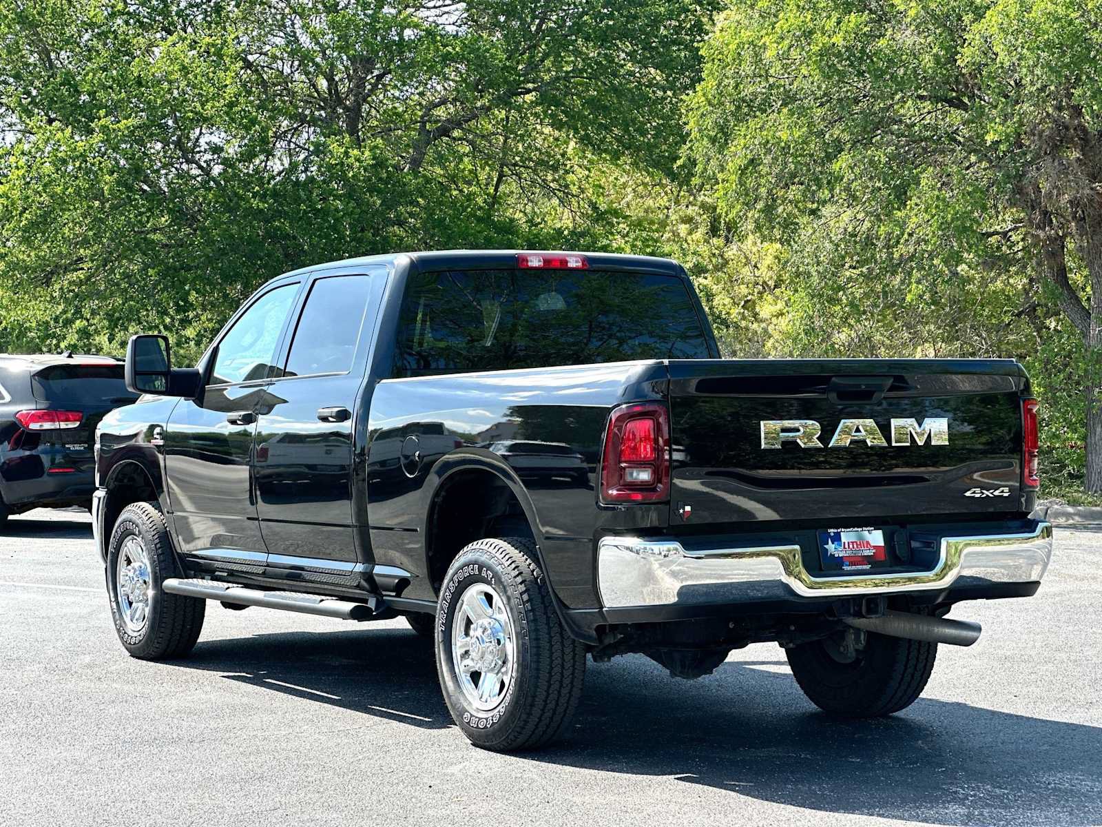Used 2026 RAM 2500 Tradesman w/ Chrome Appearance Group AWD/4WD image 13