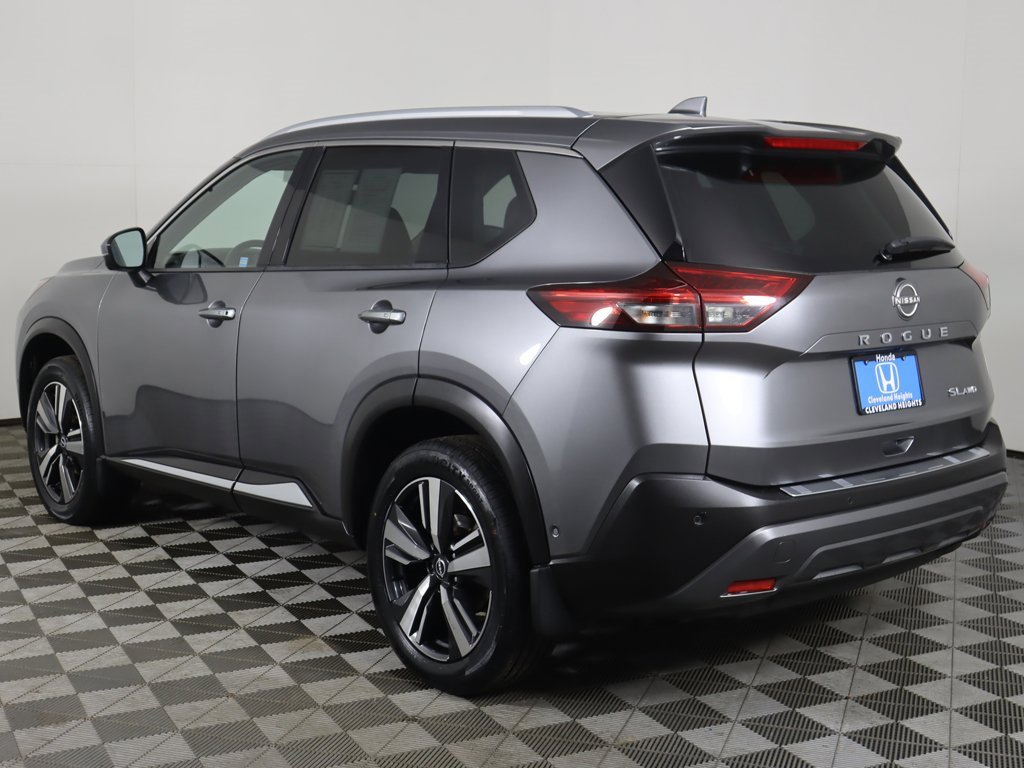 Used 2023 Nissan Rogue SL w/ SL Premium Package image 11