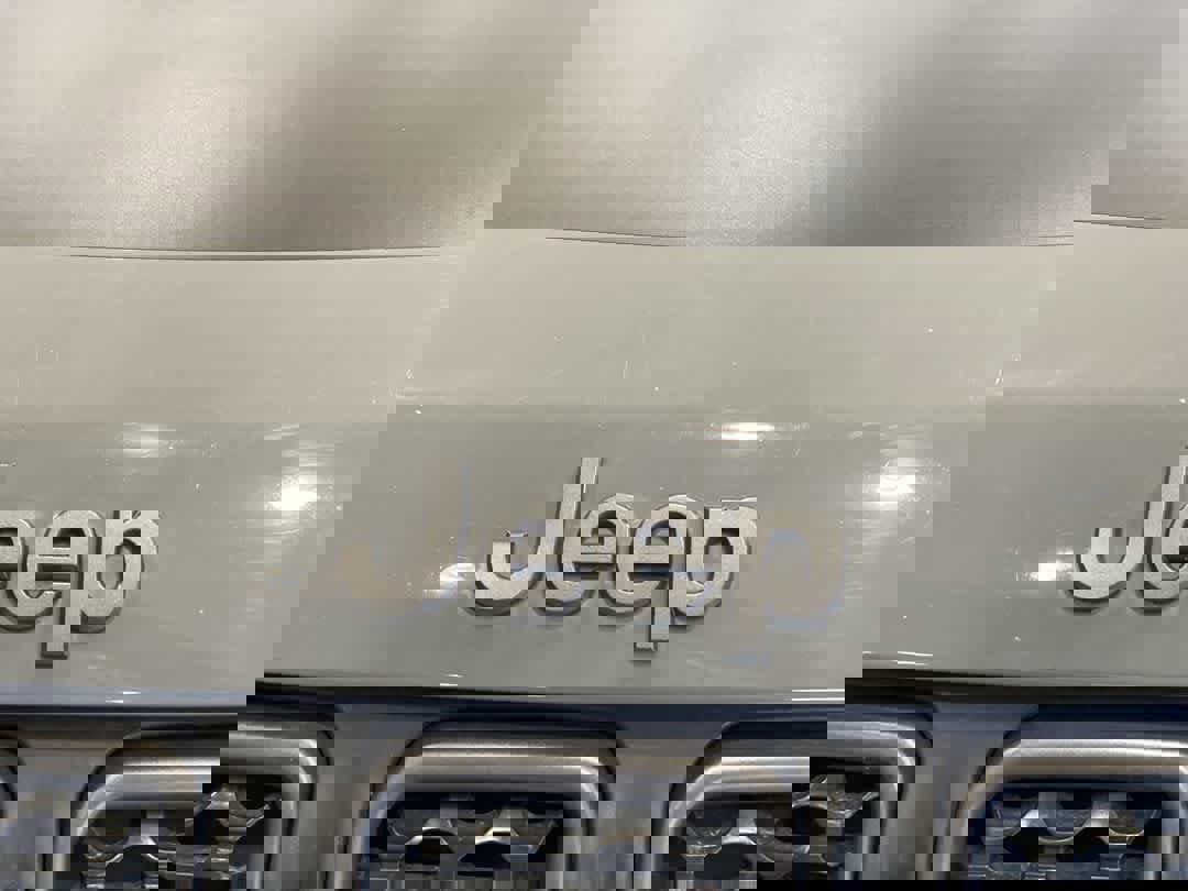 Used 2023 Jeep Compass Trailhawk image 10