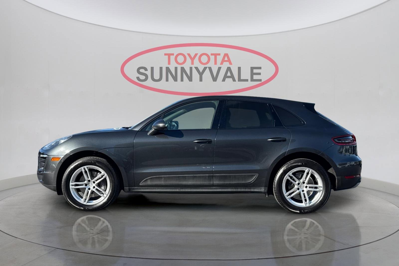 Used 2017 Porsche Macan image 6