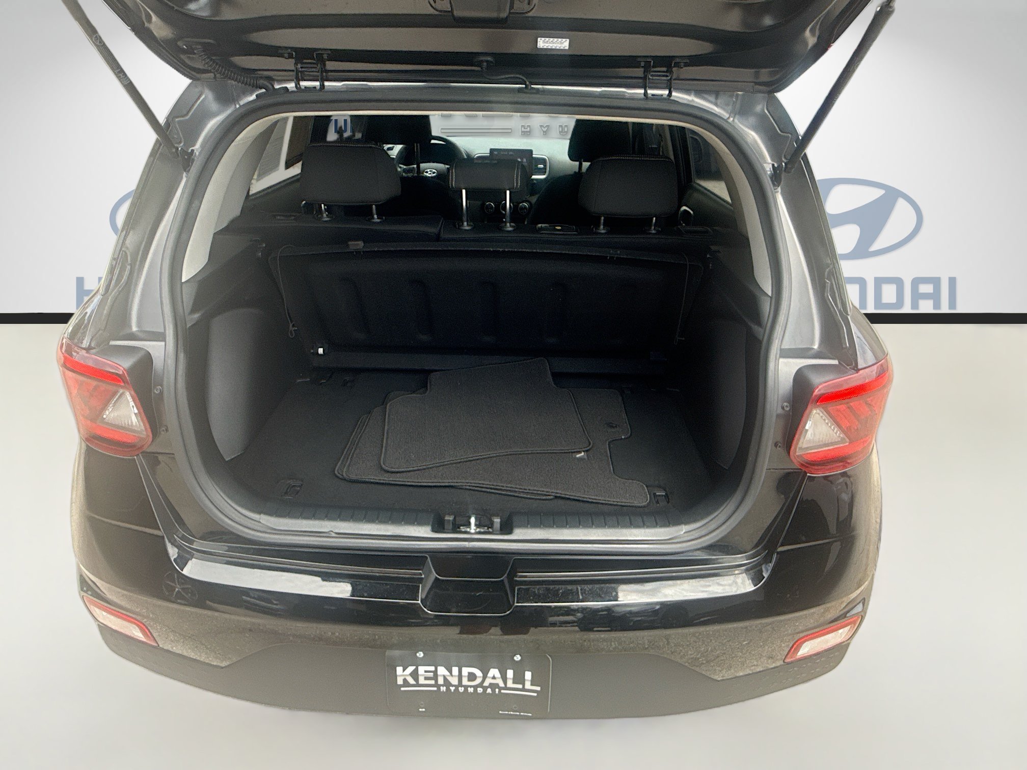 Used 2022 Hyundai Venue SEL FWD image 23