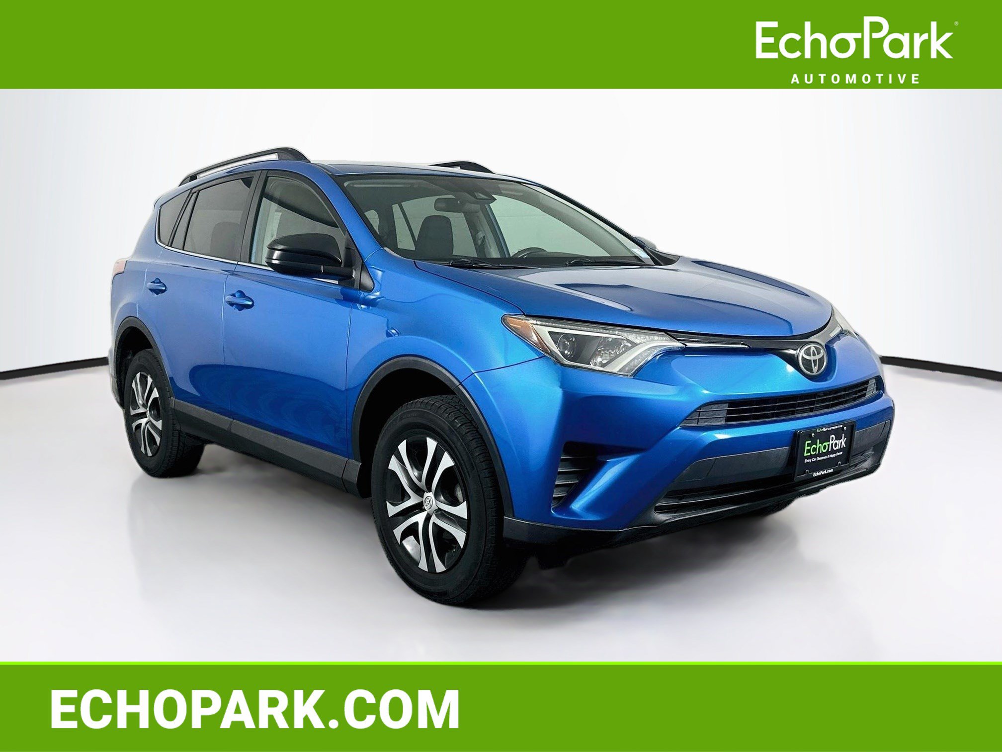 Used 2018 Toyota RAV4 LE w/ Carpet Mat Package FWD image 1