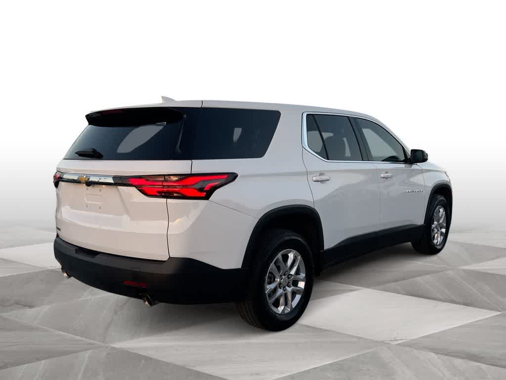 Used 2023 Chevrolet Traverse LS FWD image 8