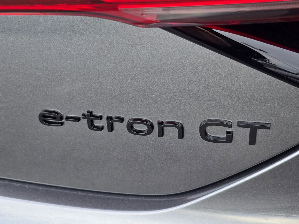 New 2026 Audi S e-tron GT Prestige image 19