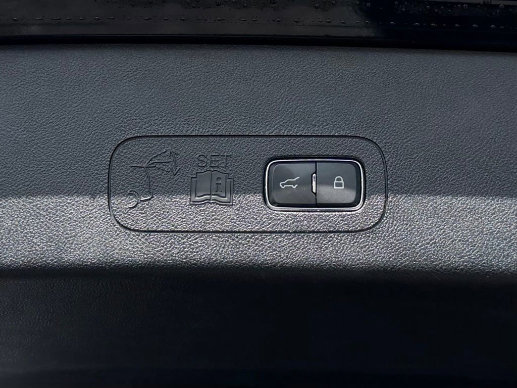 Used 2023 Lincoln Aviator Reserve w/ Jet Package image 10