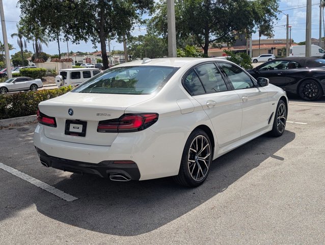 Certified 2023 BMW 530e w/ M Sport Package image 4