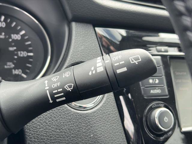 Used 2022 Nissan Rogue Sport SL AWD/4WD image 28