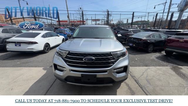 Certified 2022 Ford Explorer XLT w/ Equipment Group 202A AWD/4WD image 5