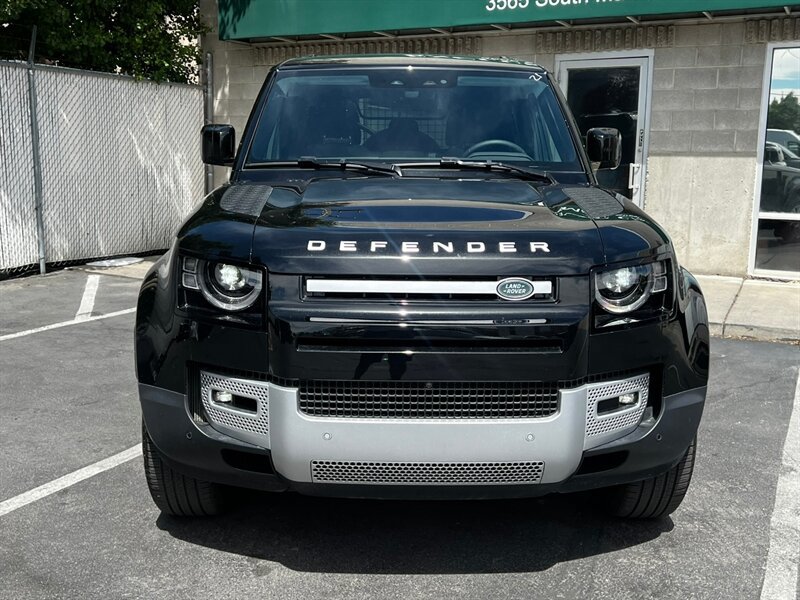 Used 2025 Land Rover Defender 110 S AWD/4WD image 2
