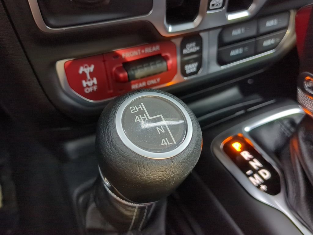 New 2025 Jeep Wrangler Rubicon w/ Steel Bumper Group image 19