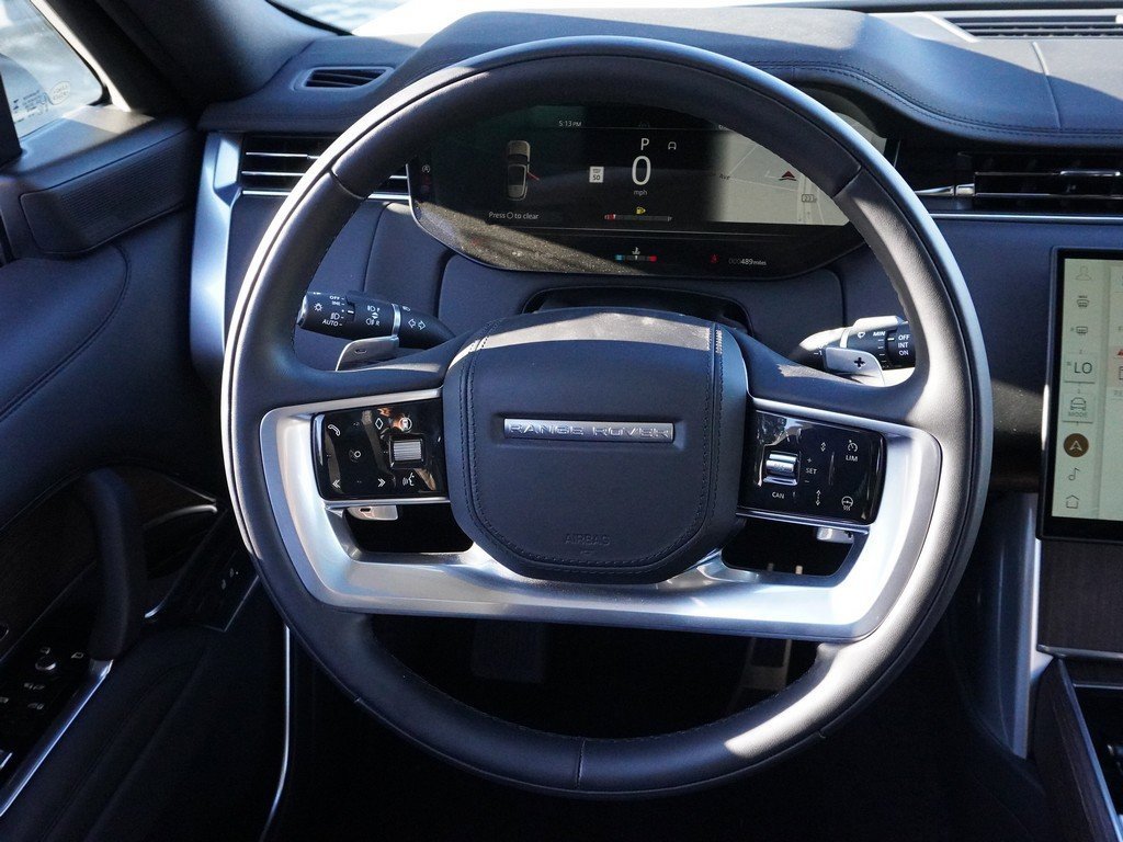 Used 2025 Land Rover Range Rover SE image 42