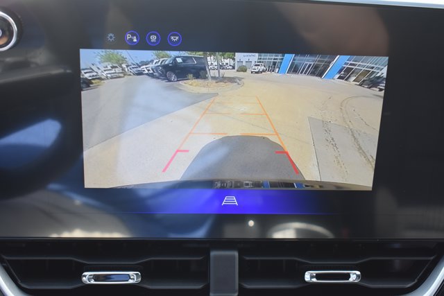 New 2027 Chevrolet Equinox LT w/ LPO, Floor Liner Package FWD image 24