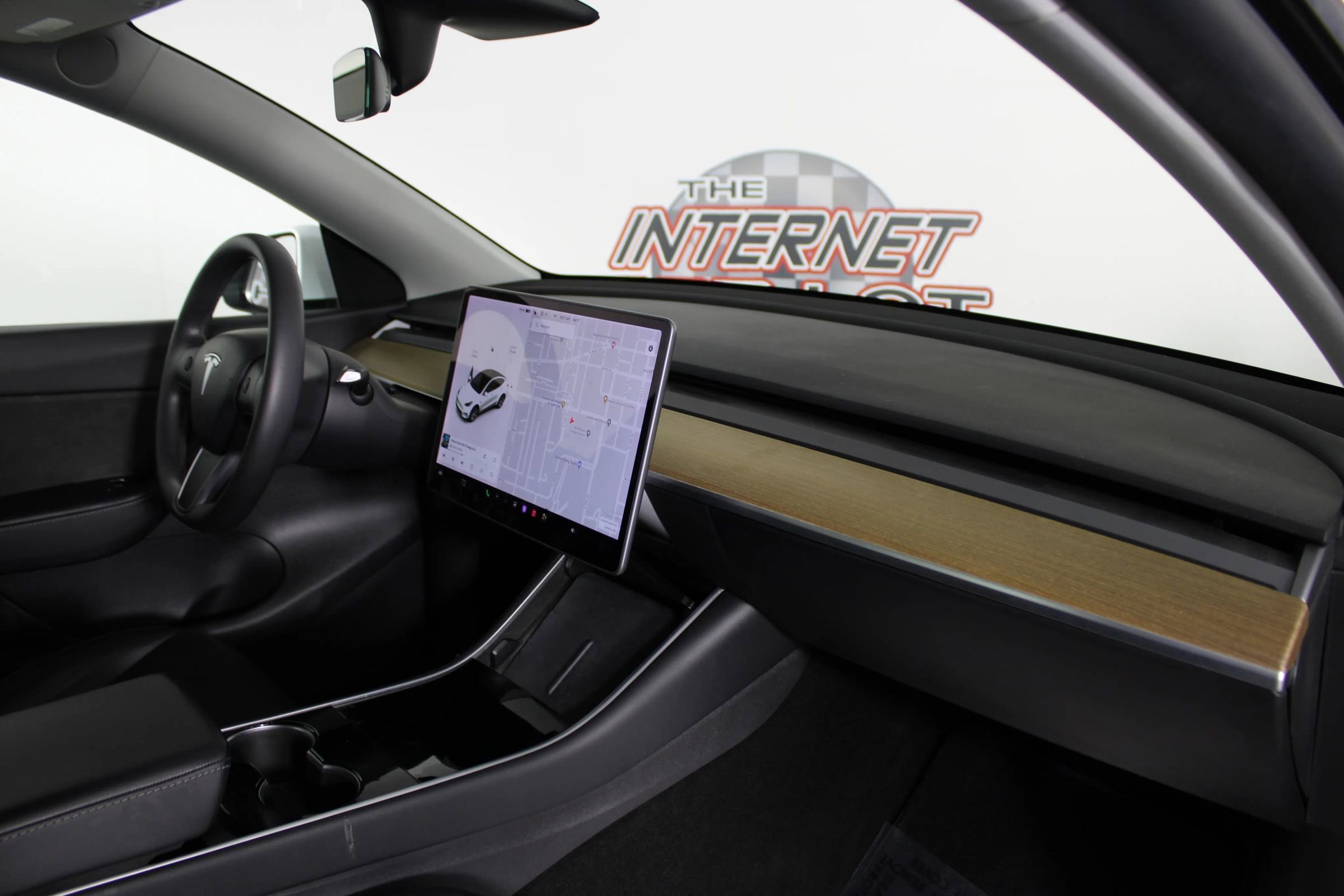 Used 2020 Tesla Model Y Long Range image 12