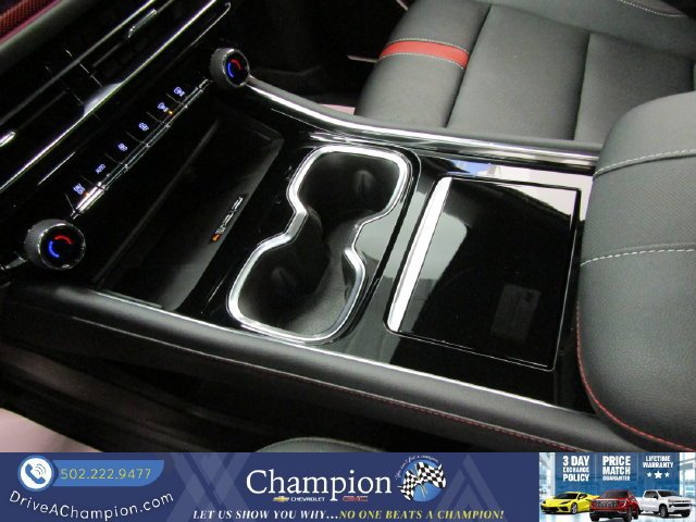 Used 2024 Chevrolet Traverse RS AWD/4WD image 41