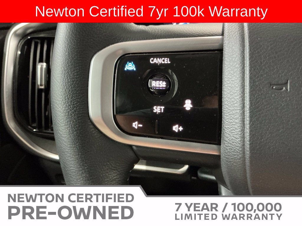 Used 2025 Nissan Armada SV RWD image 33