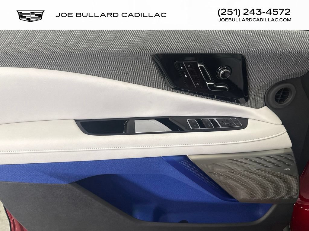 New 2026 Cadillac Optiq Luxury 1 w/ LPO, Floor Liner Package RWD image 9