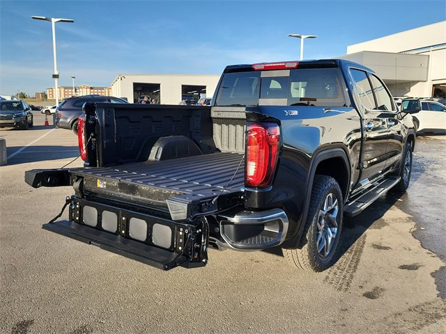New 2026 GMC Sierra 1500 SLT image 8