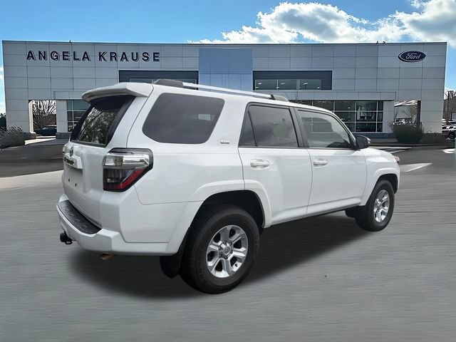 Used 2022 Toyota 4Runner SR5 Premium w/ Moonroof Package RWD image 8