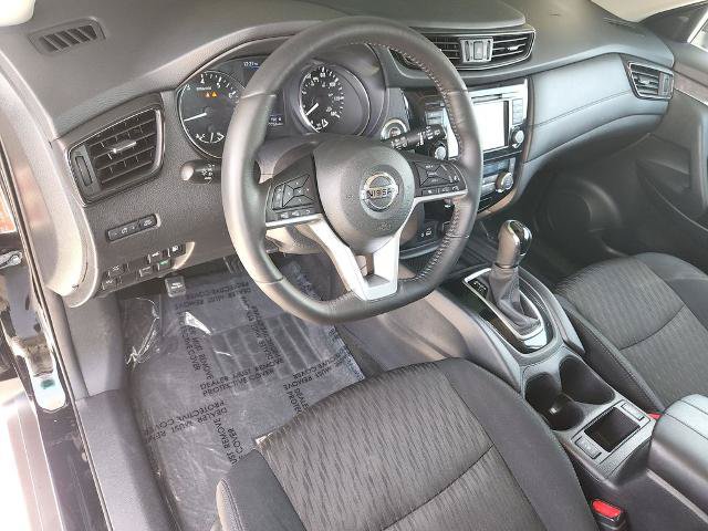 Certified 2018 Nissan Rogue SV w/ Premium Package FWD image 12