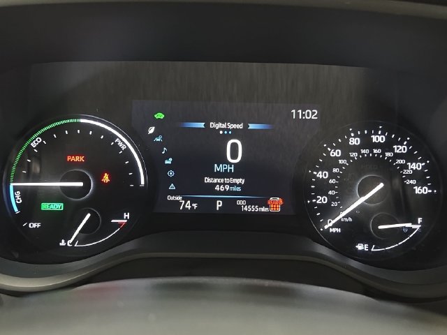 Certified 2025 Toyota Sienna XLE FWD image 15