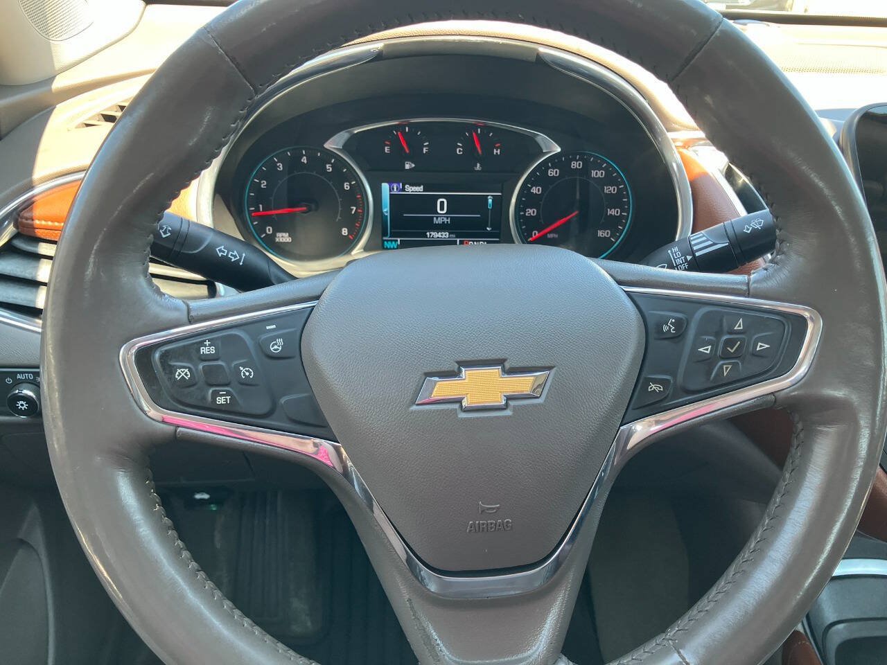 Used 2016 Chevrolet Malibu Premier FWD image 18