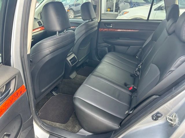 Used 2012 Subaru Outback 2.5i Limited w/ Moonroof Pkg image 16