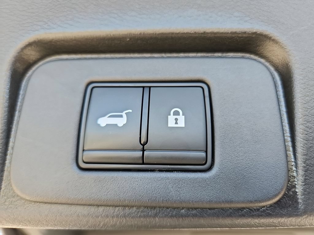Certified 2023 Nissan Rogue SL w/ SL Premium Package AWD/4WD image 32