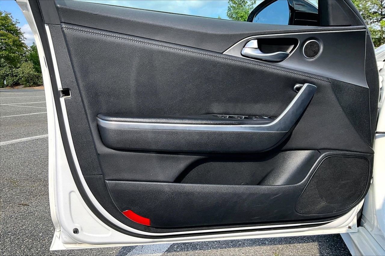 Used 2021 Kia Stinger GT RWD image 25