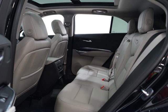Used 2023 Cadillac XT4 Luxury w/ Cold Weather Package image 31