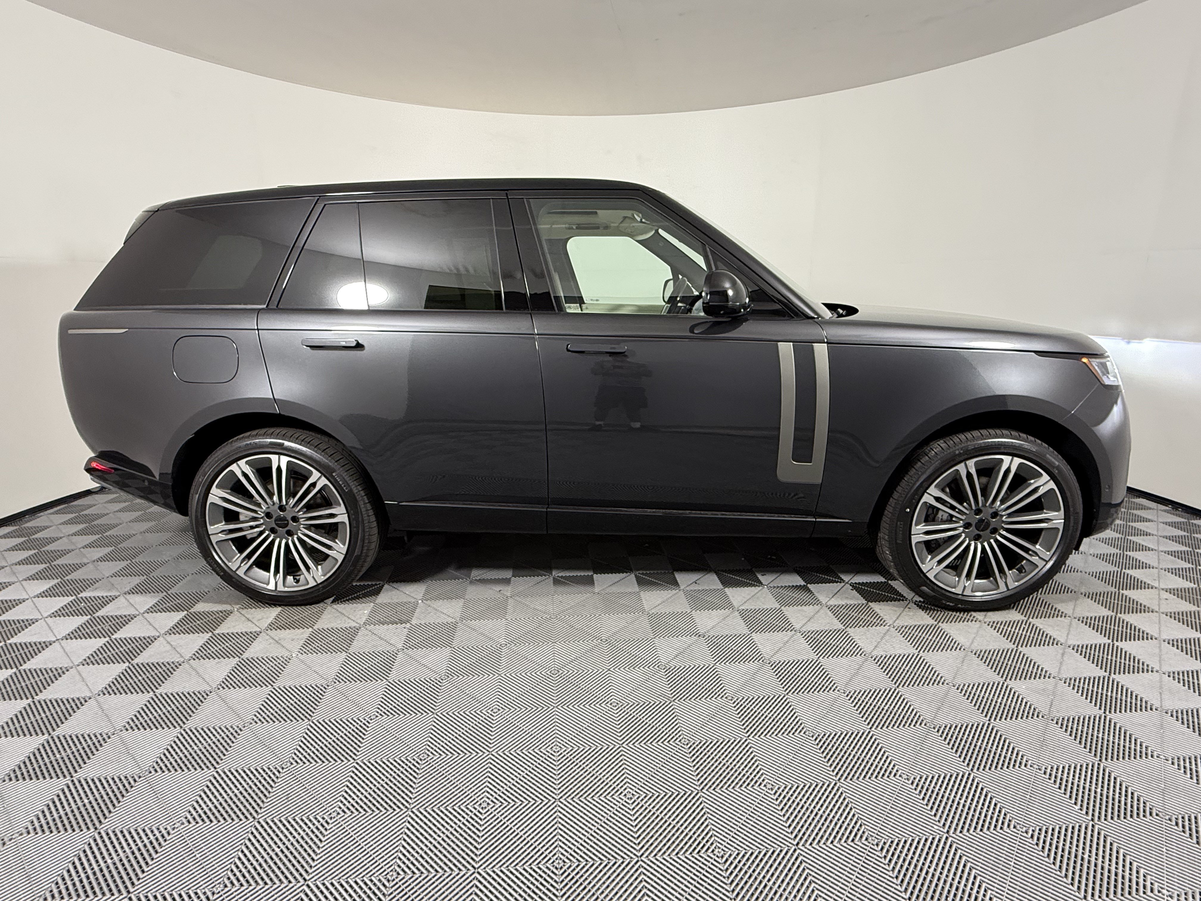 New 2026 Land Rover Range Rover SE AWD/4WD image 8