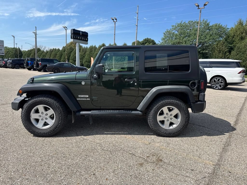 Used 2010 Jeep Wrangler Sport AWD/4WD image 6
