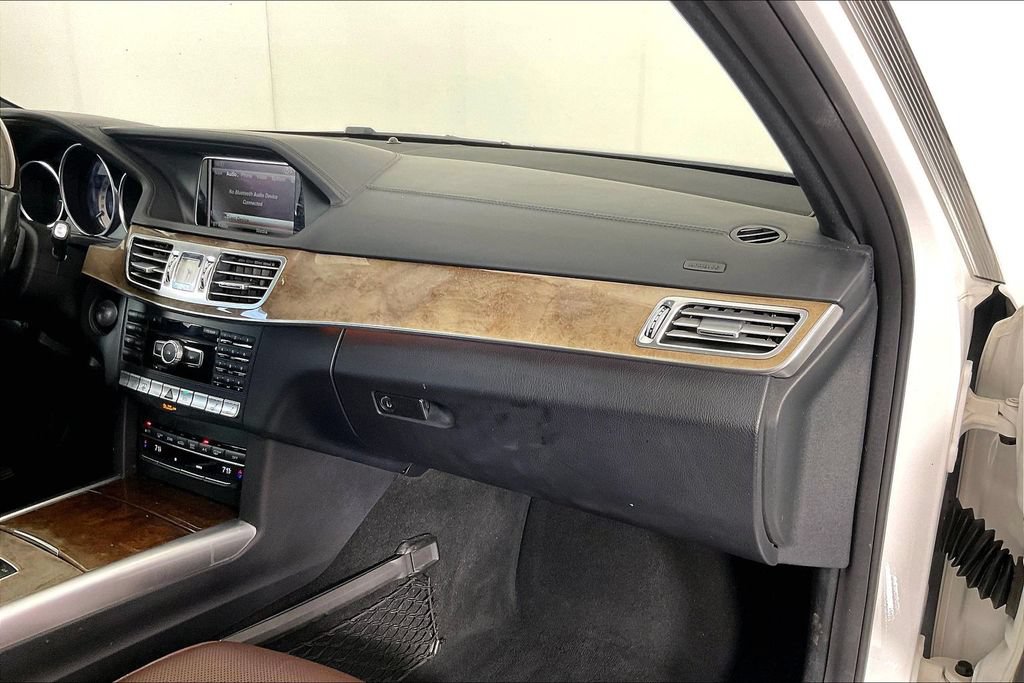 Used 2015 Mercedes-Benz E 400 Sedan image 18