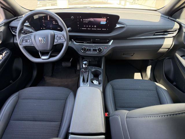 Used 2026 Buick Envista Preferred w/ Advanced Safety Package FWD image 16