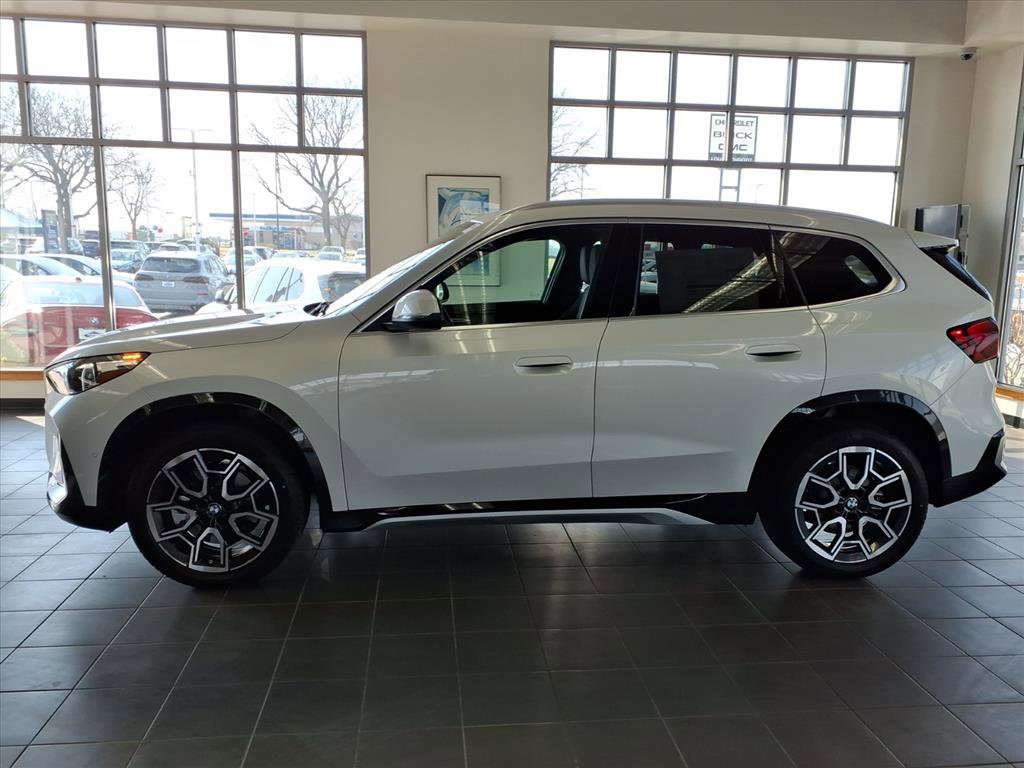 New 2026 BMW X1 xDrive28i w/ Technology Package AWD/4WD image 4
