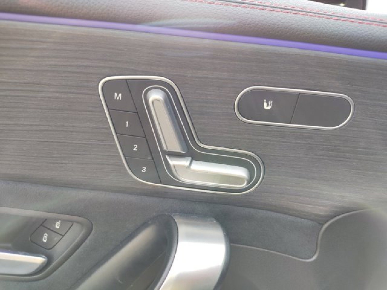 Used 2023 Mercedes-Benz CLA 250 4MATIC image 12