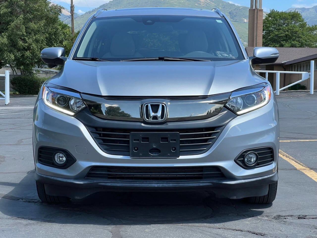 Used 2022 Honda HR-V EX image 2
