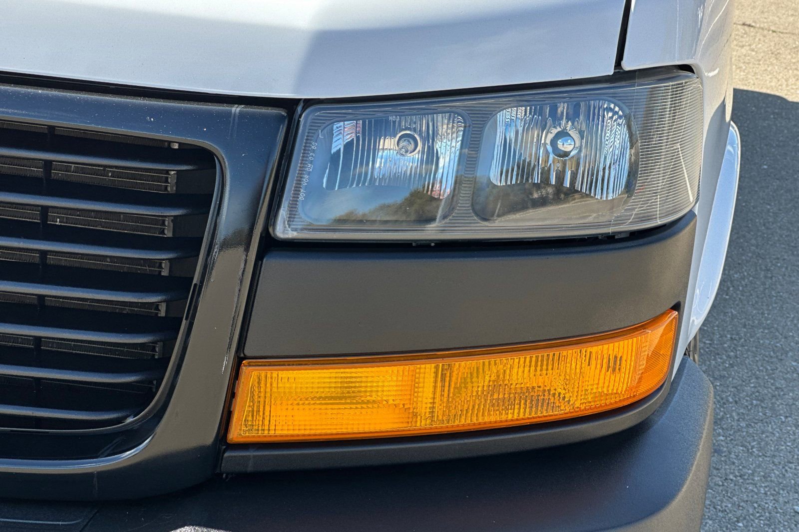 Used 2023 GMC Savana 2500 Extended w/ Driver Convenience Package image 47