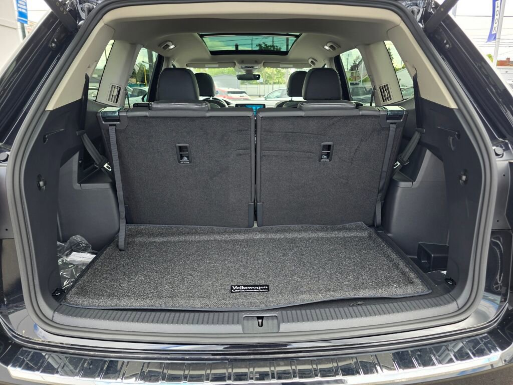 New 2025 Volkswagen Atlas SEL image 14